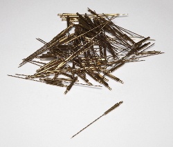  NEEDLE END PINS ,  ,  17,5,   43,10 SONG YOUNG